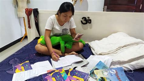Here comes our ultimate translation to english service. Belajar di Rumah Tak Ramah, Cara Daring Bikin Pening ...