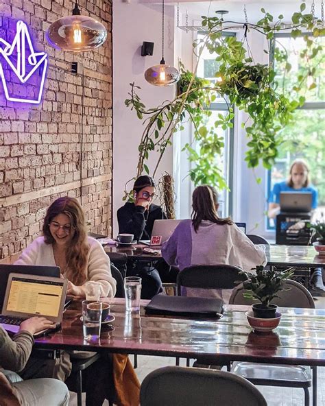Best Coffee Shops For A Productive Morning 🧑🏽‍💻 Near Mont Royal Station