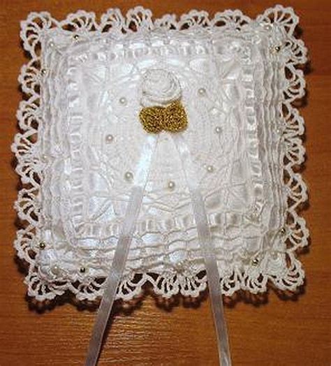 Fedi nuziali matrimonio matrimoni sposo sposi sposa sposini nozze cuscino portafedi spose coppie coppia. cuscino portafedi uncinetto quadrato (1) - magiedifilo.it ...