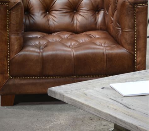 Feel furniture hugo esszimmerstuhl | büffelleder. Chesterfield Sofa One-Seater aus Büffelleder | Livior ...