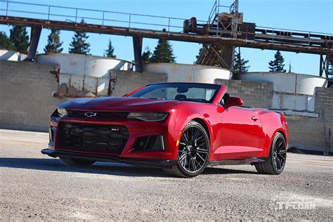 The 2019 Chevrolet Camaro Zl1 Convertible Is A 650 Horsepower Tanning