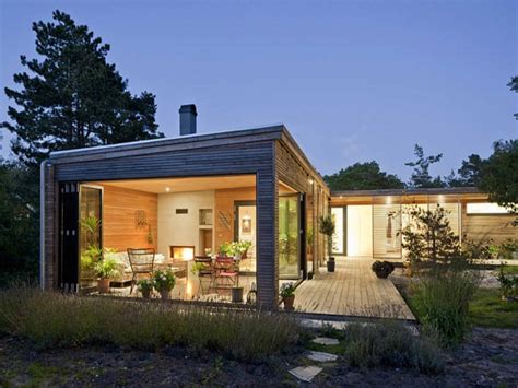 They still include the features and style you want but with an overall smaller layout and footprint. Small Contemporary Home Modern House Small Modern ...