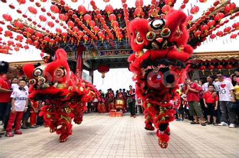 The chinese new year also known as the spring festival is all set to be celebrated on january 28th in 2017 which is also coinciding with a weekend, allowing people to make the most of all their celebrations. Chinese New Year Taboos -Know The Rules - The Reporter