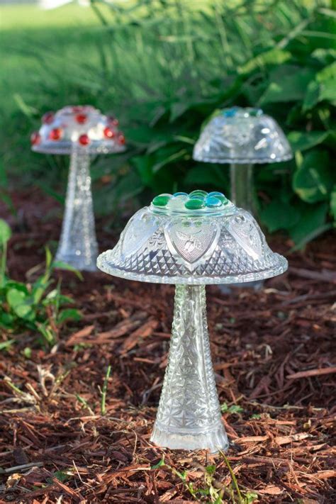 Enjoy This Beautiful Glass Mushroom In Your Garden All Year Add A Touch Of Beauty To Your