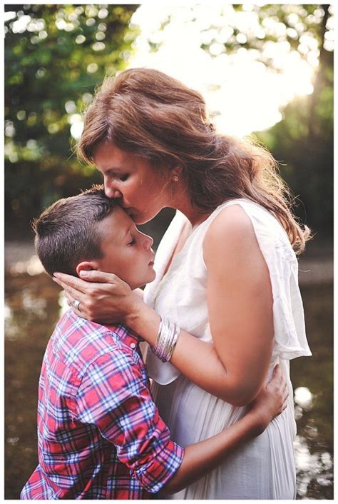 Pin By Morgan Parabola On Family Photography Inspiration Mother Son