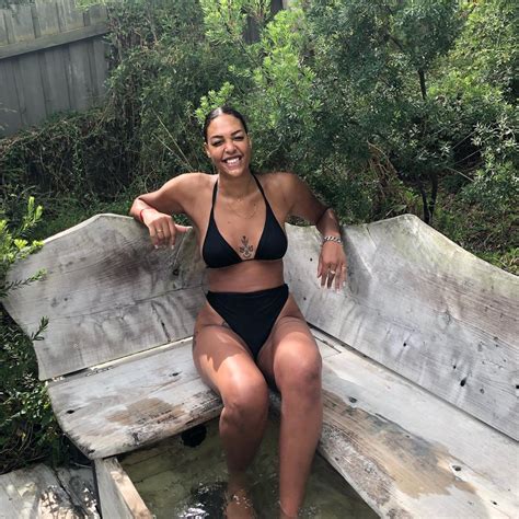 who is 6 foot 8 basketballer and model liz cambage the us sun