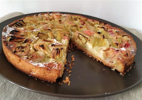 Recette De Laurent Mariotte Tarte A La Rhubarbe