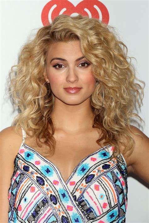 Tori Kelly Curly Light Brown Peek A Boo Highlights Hairstyle Steal
