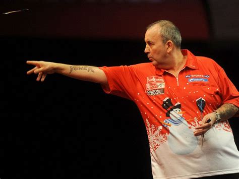 Phil Taylor Was Seemingly In A Festive Mood Play Darts Darts Game