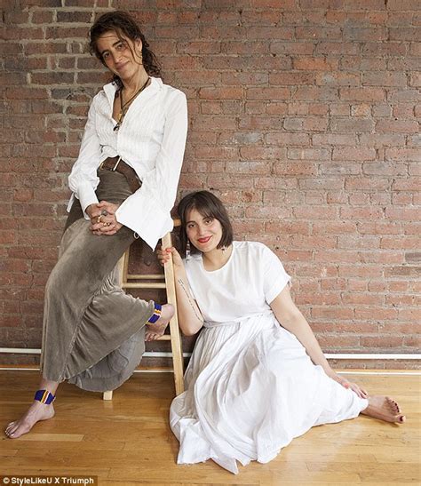 New York Mom And Daughter Lily Mandelbaum And Elisa Goodkind Pose In