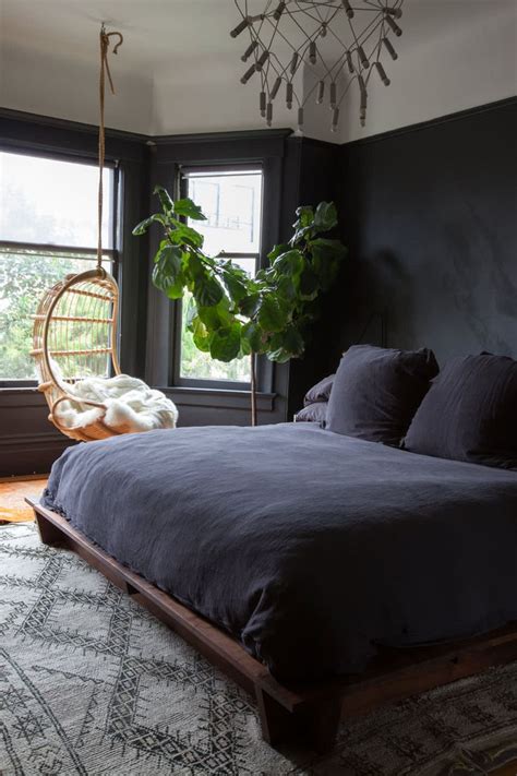 beautiful rooms  prove black walls  totally accessible