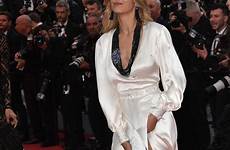 petra nemcova red carpet cannes flashes wardrobe malfunction her model going mega suffers undies source au