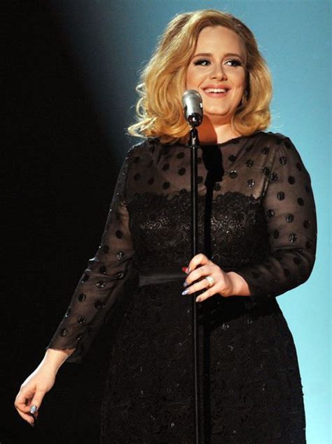 Adele Makes Her Live Return With Rolling In The Deep Grammys 2012