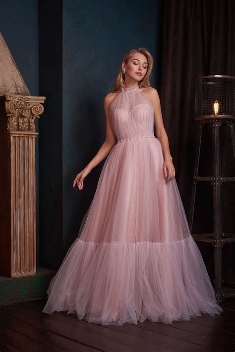 Светло розовое вечернее платье Lanesta Siene Купить вечернее платье в