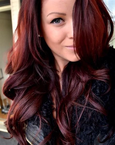 Belle Coloration Cheveux Rouge Framboise Pour Femme