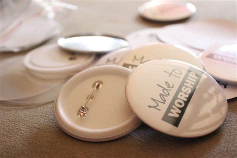 How To Make Your Own Button Pinbadge Make Your Own Buttons Pin