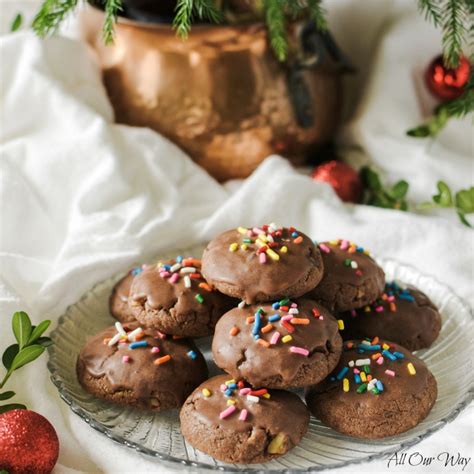 These gorgeous cookies are made with traditional wooden molds that vary from family to family and are definitely prettier than yet another christmas cookie that is made with marzipan and almonds. Italian Chocolate Toto Cookies |Traditional Christmas Treat