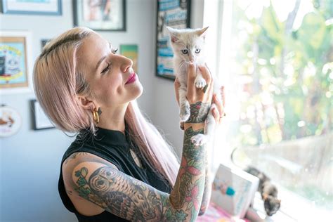 Meet The Kitten Lady Hannah Shaw San Diego Homegarden Lifestyles