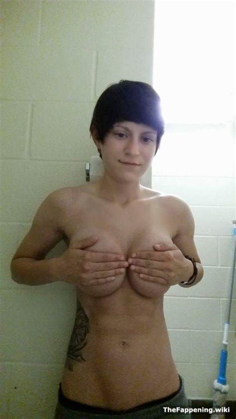 Leaked Marine Nudes Marine Nude Photo Leak Hot Military Girls