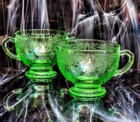 Vintage Hazel Atlas Green Uranium Glass Florentine Poppy Etsy Canada