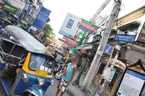 Khao San Road à Bangkok La Capitale Mondiale Des Backpackers
