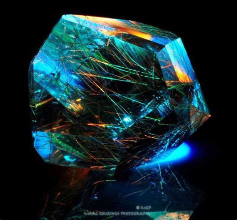 Blue And Green Rutilated Quartz In 2020 Minerals And Gemstones