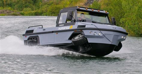 Mich Firm Builds Amphibious Car James Bond Would Want