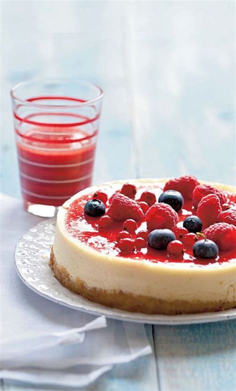 On peut faire des cheesecakes aux fruits rouges, au caramel, à la confiture de lait. Cheese-cake et coulis de fruits rouges | Coulis de fruits ...