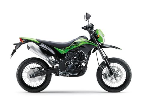 Experts note that vehicles of this brand are characterized by impeccable ergonomics, as well as optimal equipment. 2016 Kawasaki D-Tracker Looks like a Ton of Fun ...