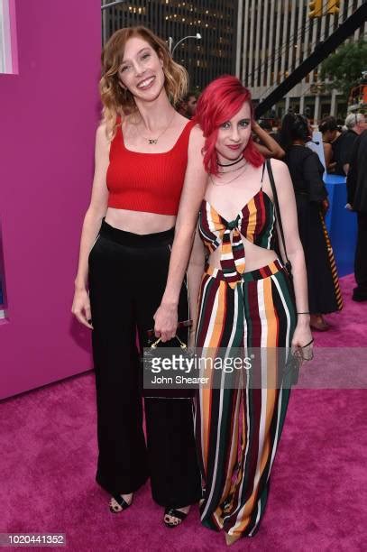 Carly And Erin Photos Et Images De Collection Getty Images