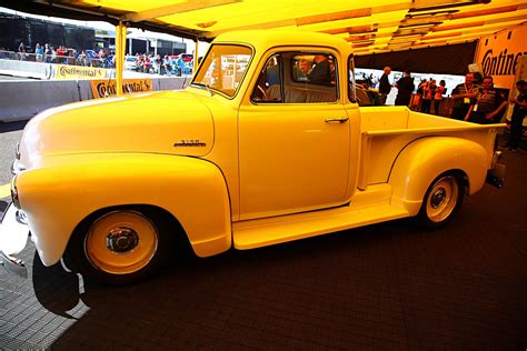 60 Gorgeous Classic Trucks From The Floor Of The Sema Show Tensema16