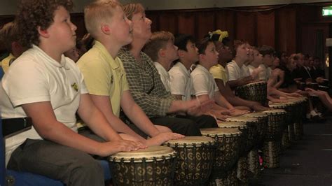 Children Break Drumming World Record Cbbc Newsround