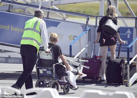 Jun 07, 2021 · when host allison langdon responded your poor wife, piers, the former gmb man sparked into life. Allison Langdon is pushed through Gold Coast Airport in a wheelchair after injuring herself on ...