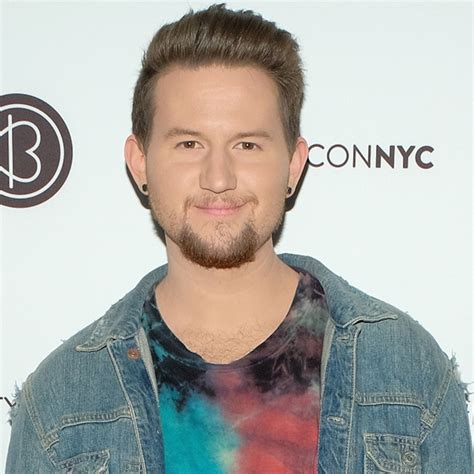 YouTuber Ricky Dillon Comes Out as Gay - E! Online