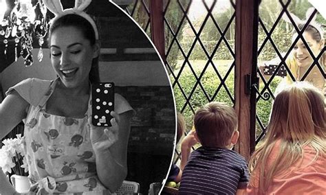 Kelly Brook Pops On Bunny Ears For Easter Dinner Party With Pals