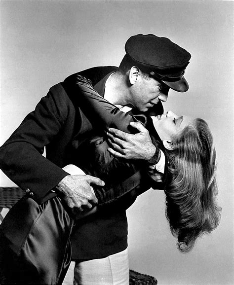 Humphrey Bogart Y Lauren Bacall En “tener Y No Tener” To Have And Have