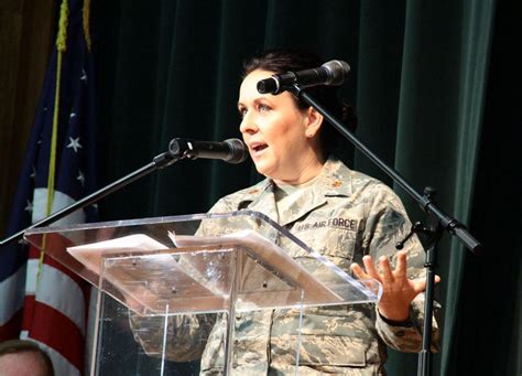 pentagon lifts ban on women in combat bearing news