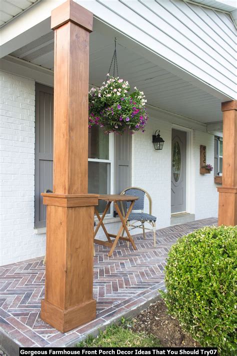 Stunning Gorgeous Farmhouse Front Porch Decor Ideas That You Should