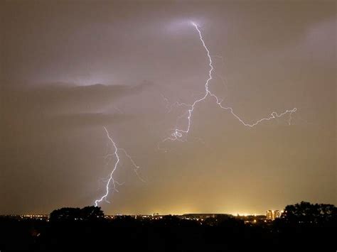 Britain Struck By Thunderstorms And Lightning As Country Braces For Heatwave Guernsey Press
