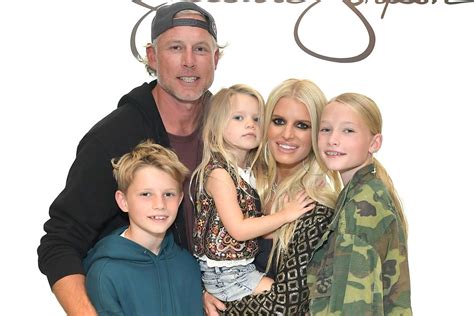 Jessica Simpson Shares Sweet Photos Of Daughter Birdie And Pet Dog
