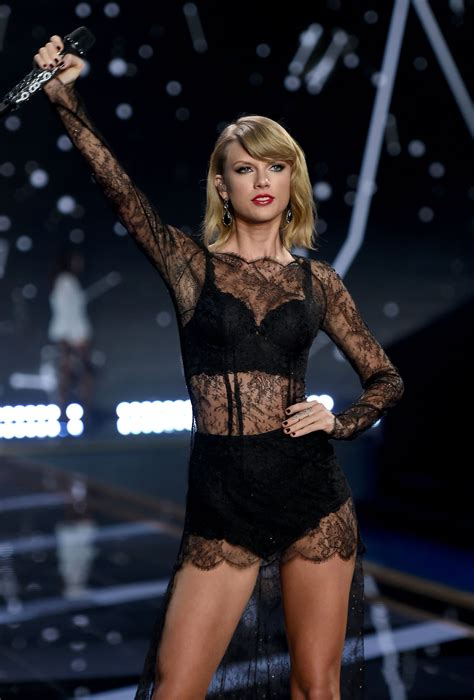 120 Sexy Taylor Swift Pics That Will Convert Just About Anyone Into A Swiftie Famosos Estilo