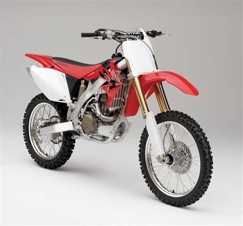Honda didn't have to do much to keep the crf at the top of the heap, but leaving things unchanged just isn't its style. HONDA CRF450R specs - 2005, 2006 - autoevolution