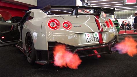 1200 Hp Nissan Gt R R35 Nismo Loud Revs With Pops And Bangs Youtube