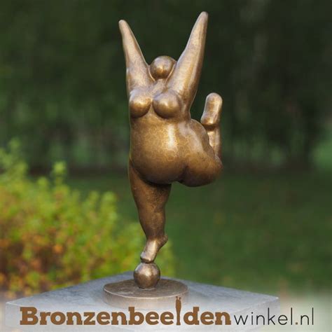 Vrouwenbeeld Dikke Dame Van Brons BBW2344br Tuinbeelden Bronzen
