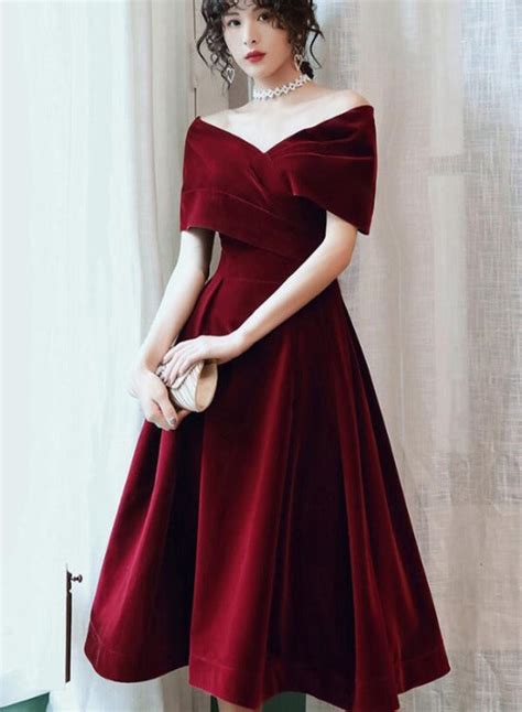 Beautiful Wine Red Velvet Tea Length Party Dress