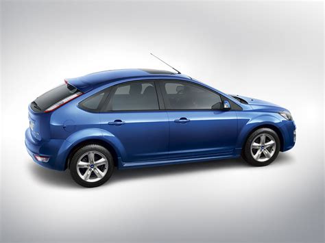 Start here to discover how much people are paying, what's for sale, trims, specs, and a lot more! 2010 Ford Focus - Information and photos - MOMENTcar