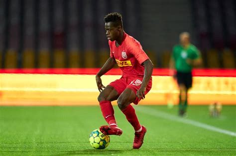 Jun 25, 2021 · now, it seems as though the red devil's are looking to further add to that, with a move for fc nordsjaelland's kamaldeen sulemana. FC Nordsjælland chairman confirms Manchester United ...
