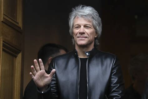 Jon Bon Jovi el cantante multimillonario casado desde hace más de 30