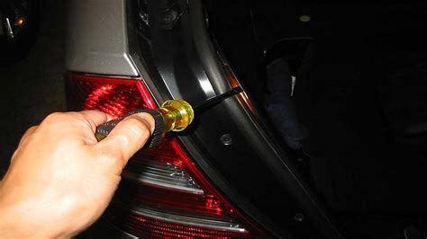 How To Replace A Tail Light Bulb