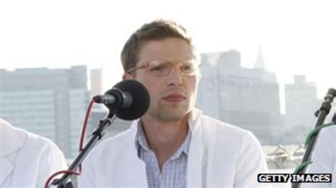 New Yorkers Jonah Lehrer Quits Over Fake Dylan Quotes Bbc News
